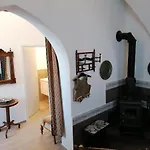 Gothic House 克雷姆尼察